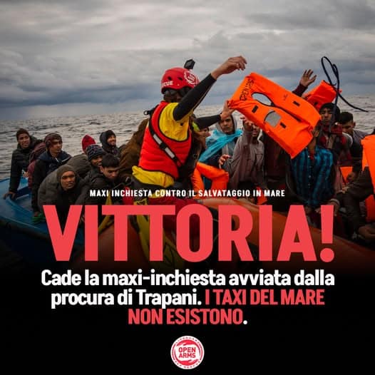 Titolo "Vittoria" sullo sfondo di un salvataggio in mare da parte della ONG Open Arms Italia